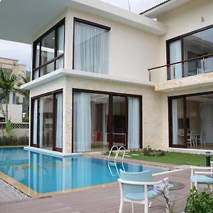 diamond-bay-golf-villas.nhatrangbesthotels.com/